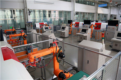 山東勞動(dòng)職業(yè)技術(shù)學(xué)院 工業(yè)機(jī)器人訂單班，精準(zhǔn)對(duì)接企業(yè)需求，引領(lǐng)技術(shù)開發(fā)新篇章